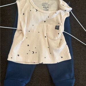 Modern Moments Tank Top & Dreamgro Jogger Pants Set 0–3M